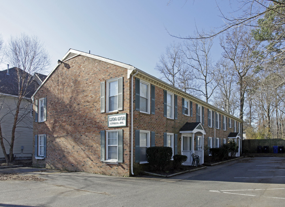 Lakewood Lots Duplex in Virginia Beach, VA - Building Photo