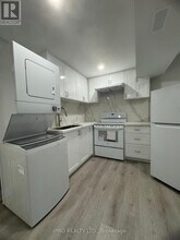 4468 Ashley Ave in Mississauga, ON - Building Photo - Building Photo