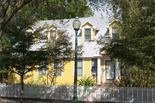 Seven Gables Apartments