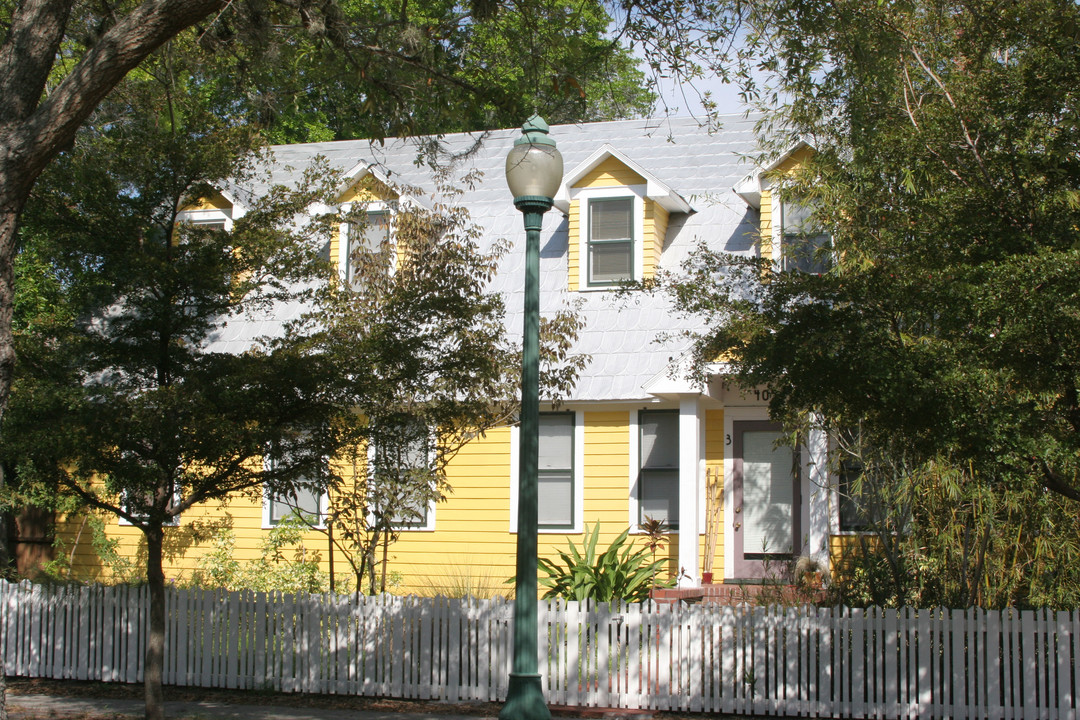 Seven Gables in Sarasota, FL - Foto de edificio