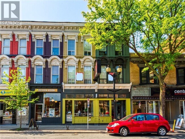 167 James St N
