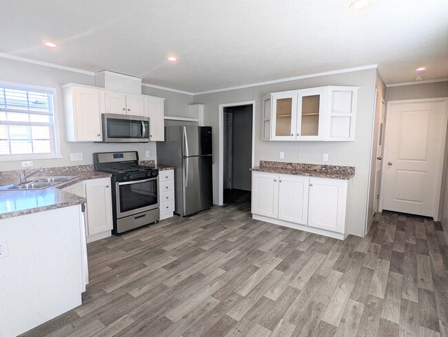 719 Virginia in Belleville, MI - Building Photo - Building Photo