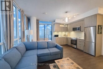 50 Forest Manor Rd in Toronto, ON - Building Photo - Building Photo