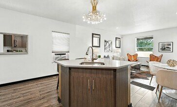 856 Fox St in Denver, CO - Building Photo - Building Photo