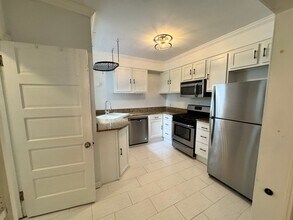 305 Hurley Ave in Newport News, VA - Building Photo - Building Photo