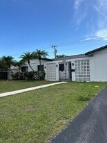 20600 SW 116th Rd in Miami, FL - Building Photo