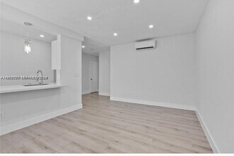 520 79th St in Miami, FL - Building Photo - Building Photo