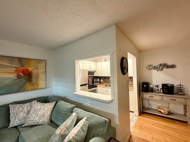 335 Durham Cir in Deerfield Beach, FL - Building Photo - Building Photo