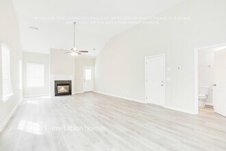 3232 Tallon Ln SW in Atlanta, GA - Foto de edificio - Building Photo