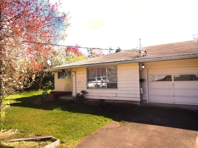 655 Mayfair Ln