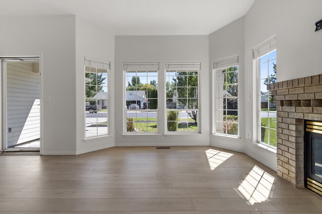 2114 E Olympic Ave in Nampa, ID - Building Photo - Building Photo
