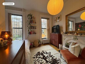 31 Park Pl in Brooklyn, NY - Building Photo - Building Photo