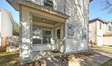 13404 Coomes Dr in Austin, TX - Building Photo - Building Photo