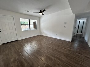 1415 29th Ave E in Bradenton, FL - Building Photo - Building Photo