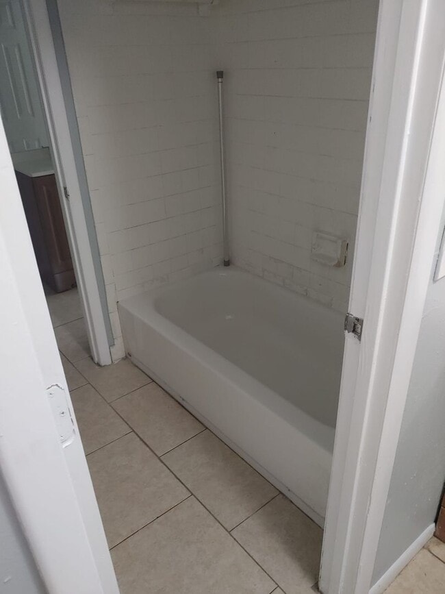 2584-2586 Chestnut Woods Dr in Lakeland, FL - Building Photo - Building Photo