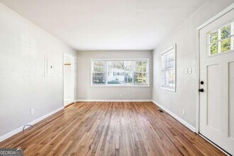 2015 Bixby St SE in Atlanta, GA - Building Photo - Building Photo