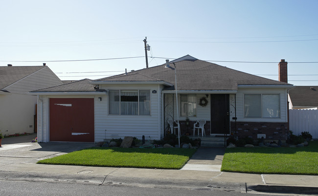 511 Meek Ave in Hayward, CA - Building Photo - Building Photo