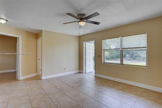 6231 Hayes St in Hollywood, FL - Foto de edificio - Building Photo
