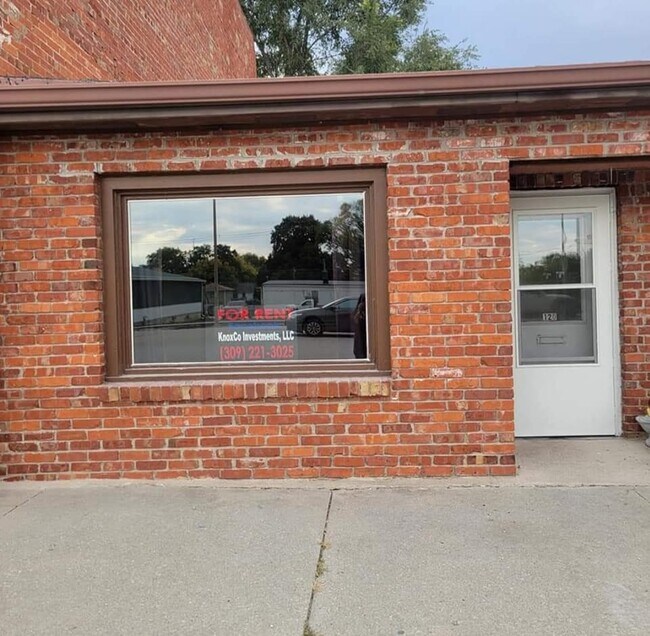 124 S Main St Rentals in Abingdon, IL