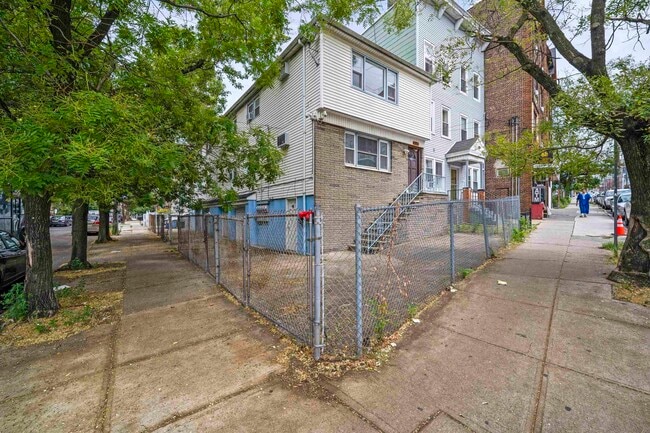 property at 246 Sip Ave