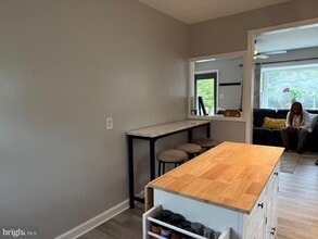 2208 Vermont Ave in Hyattsville, MD - Building Photo - Building Photo