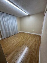 6095 W 19th Ave in Hialeah, FL - Building Photo - Building Photo