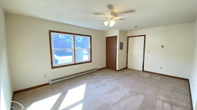 916 Kings Rd in Schenectady, NY - Building Photo - Building Photo
