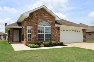271 Shadow Ct SW in Huntsville, AL - Building Photo - Building Photo