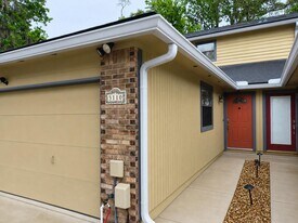 3110 Paddle Creek Dr in Jacksonville, FL - Building Photo
