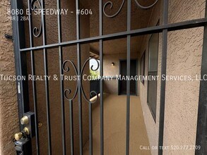 8080 E Speedway Blvd in Tucson, AZ - Building Photo - Building Photo