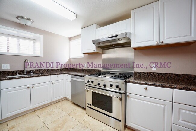 1717 Mission Ave in San Rafael, CA - Building Photo - Building Photo