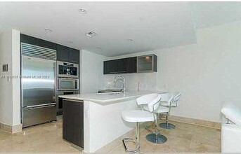 17001 Collins Ave, Unit #1006 in Sunny Isles Beach, FL - Building Photo - Building Photo