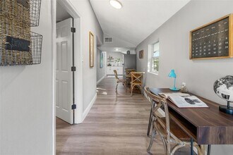 1606 E Osborne Ave in Tampa, FL - Foto de edificio - Building Photo