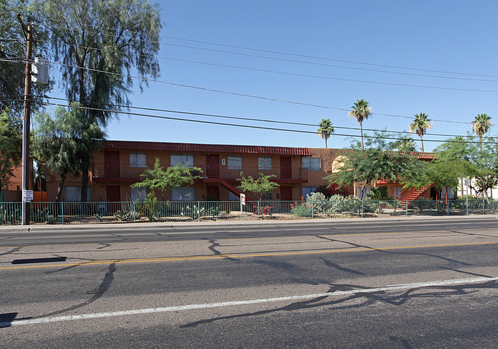 Park Ridge Apartments in Mesa, AZ - Building Photo