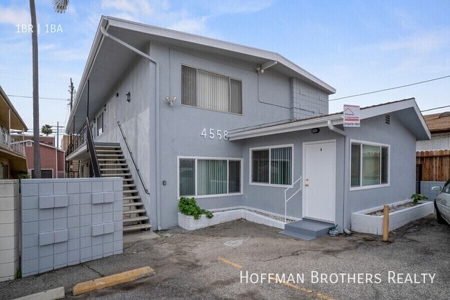 4558 W 173rd St, Unit G