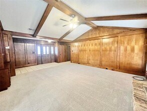 13 Pebblebeach Ct in Pantego, TX - Building Photo - Building Photo