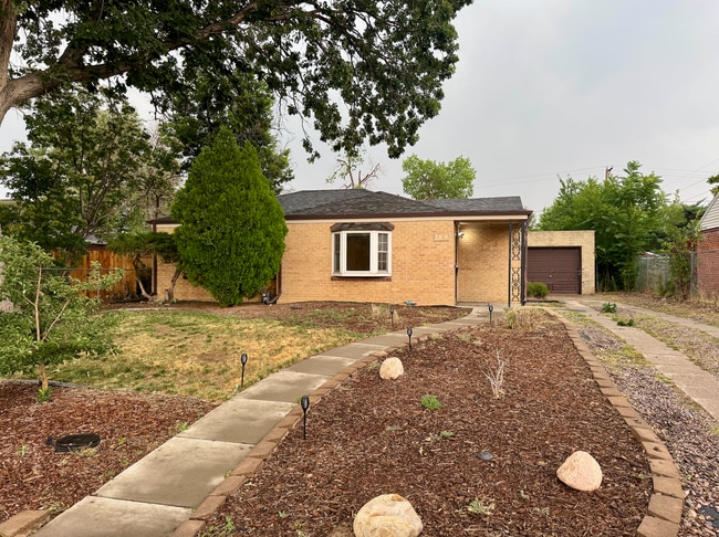 property at 2910 Ivy St