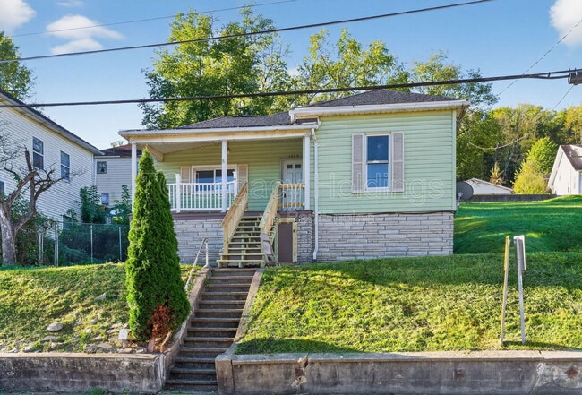 property at 1627 W Pike St