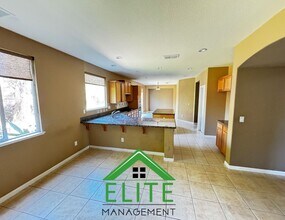 2297 Lockton Dr in Roseville, CA - Building Photo - Building Photo