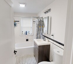 25 Greycliff Rd, Unit 1 in Boston, MA - Building Photo - Building Photo