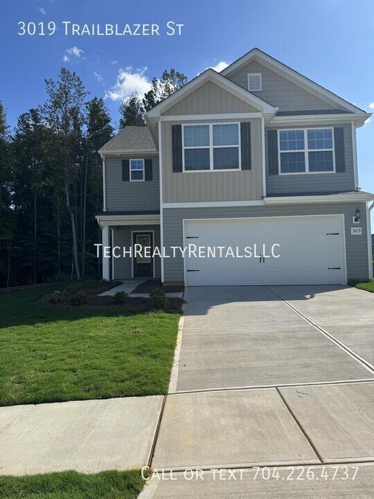 3019 Trailblazer St in Charlotte, NC - Building Photo