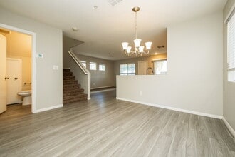 3020 Sunrise Bay Ave in North Las Vegas, NV - Foto de edificio - Building Photo