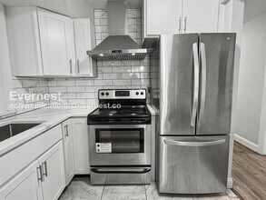 2438 Callow Ave in Baltimore, MD - Foto de edificio - Building Photo