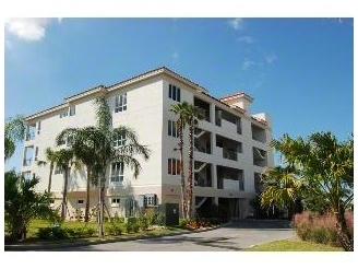 Bellasol Way in Apollo Beach, FL - Building Photo