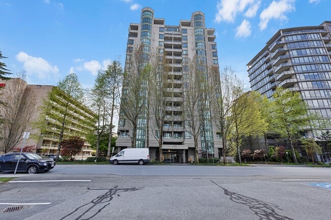 property at 7380 Elmbridge Way