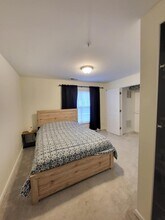 4702 Brighton Park Dr, Unit GYPSY HAVEN in Winston-Salem, NC - Foto de edificio - Building Photo