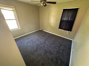 20939 Beechwood Ave in Eastpointe, MI - Building Photo - Building Photo