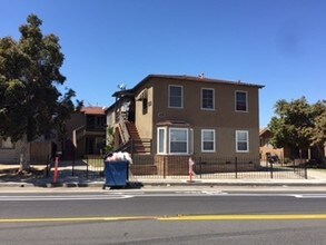 933 Alamitos Ave in Long Beach, CA - Building Photo - Building Photo