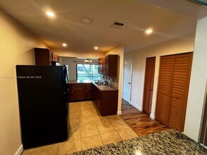 9829 Riverside Dr in Coral Springs, FL - Building Photo - Building Photo