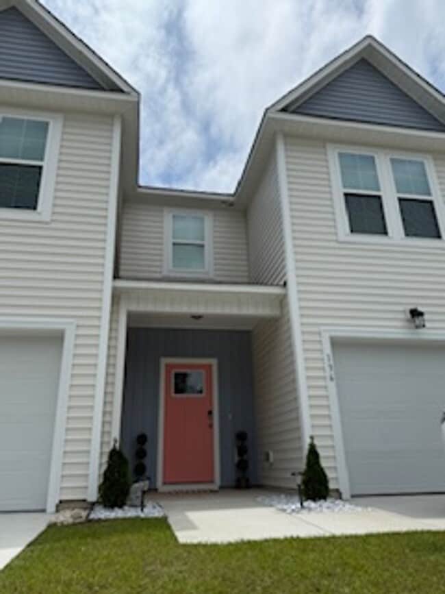 property at 136 Coastline Cir